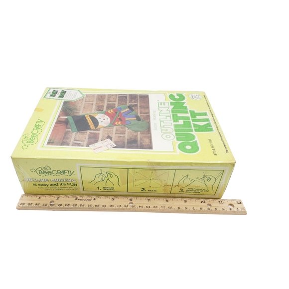 Vintage Christmas Soldier Stocking Christmas Bee Crafty‎ Outline Quilting Kit - Picture 3 of 6